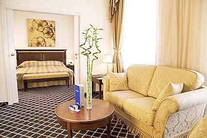Отель Royal Tulip Grand Hotel Yerevan,Номер