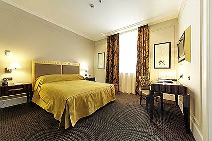 Отель Royal Tulip Grand Hotel Yerevan,Номер