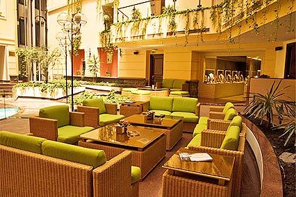 Отель Royal Tulip Grand Hotel Yerevan,Бар