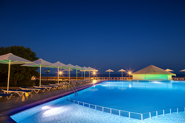 Отель Riviera Sunrise Resort & Spa,Открытый бассейн
