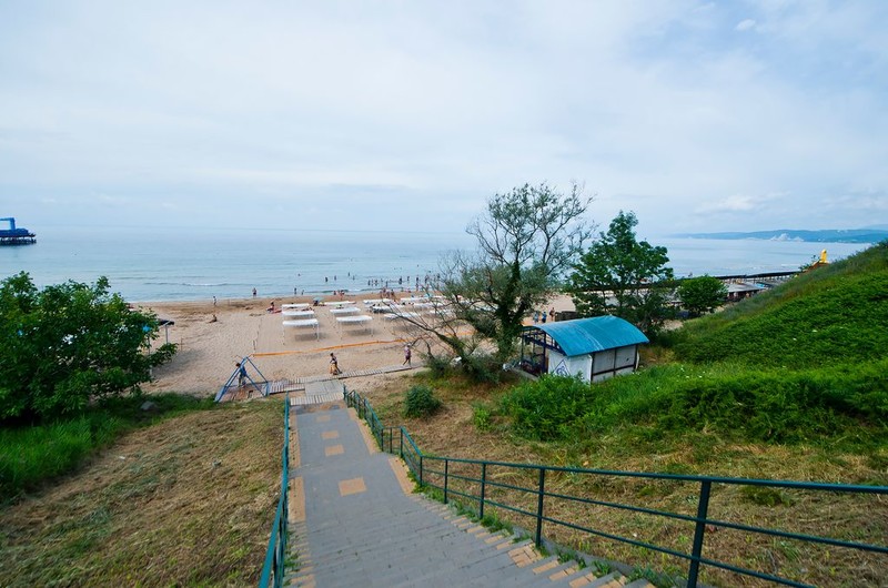 Спуск к морю