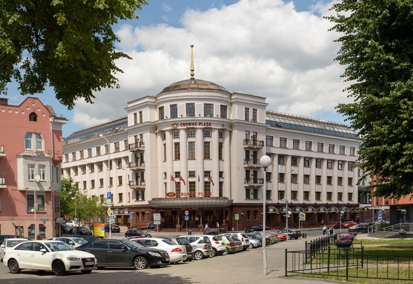 Отель Crowne Plaza,Внешний вид