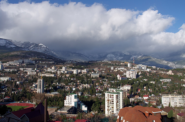 Гостиница Крымская Ницца,Вид на город. Зимняя Ялта