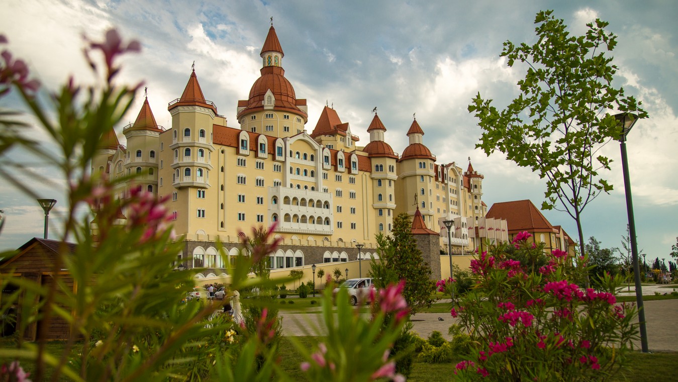 Отель Богатырь (Краснодарский край, Юг России, Россия) - Официальные цены  на отдых 2024 год, сайт бронирования