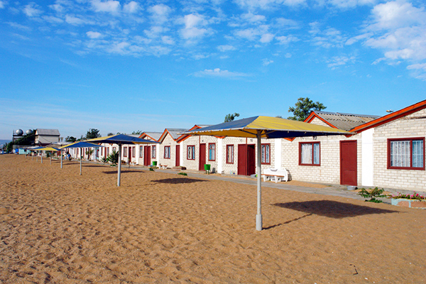 Туристско-оздоровительный комплекс Золотой Пляж  Каменные домики