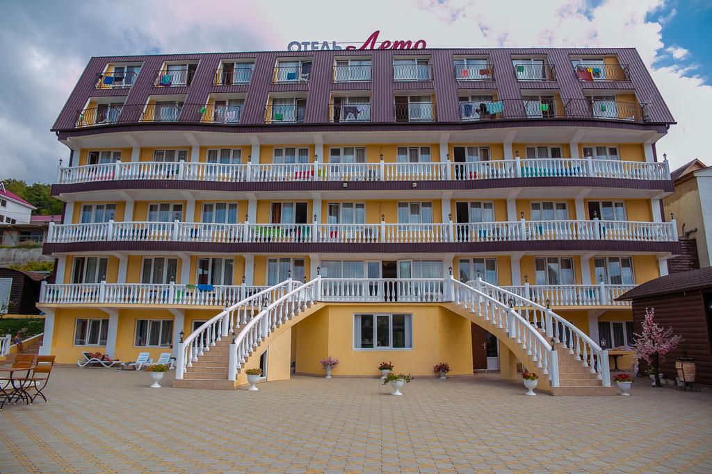 Гостиница лето