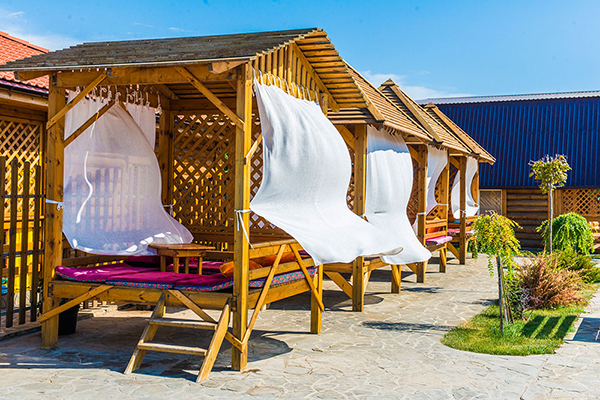 Отель Family Spa Resort,Беседки восточного ресторана