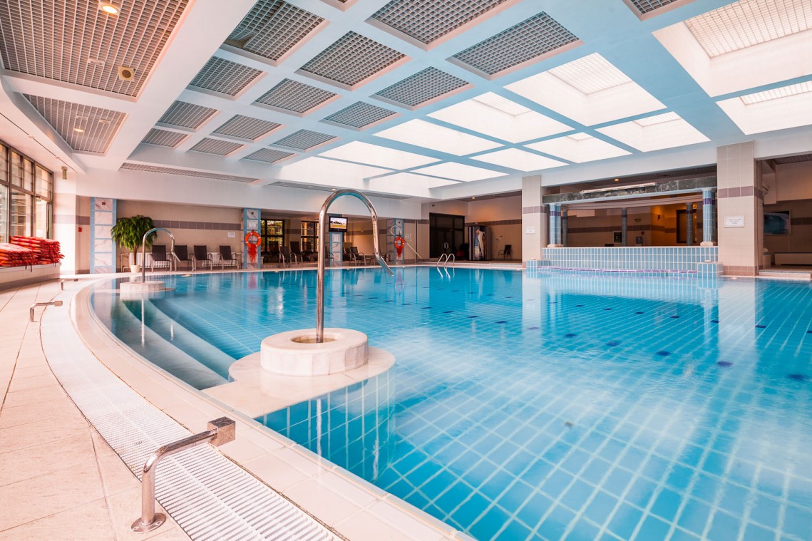 pool-indoor