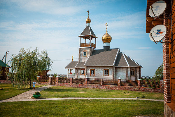 Турбаза Пеней Рыболовно-туристическая база,Территория