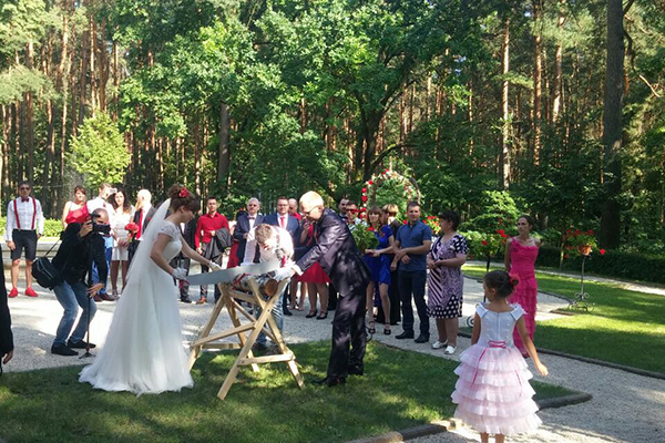 Свадьбы (Weddings)