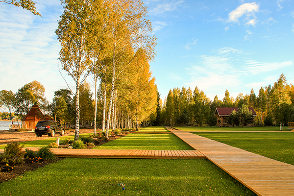 Загородный отель Лесное озеро,Территория