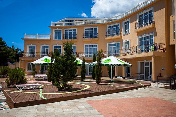 Арт-отель Азор Вид на корпус с внутреннего двора