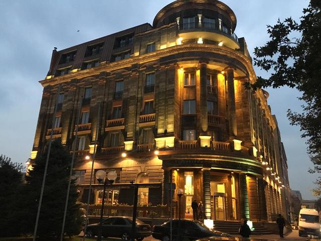 Отель Tufenkian Historic Yerevan,фасад