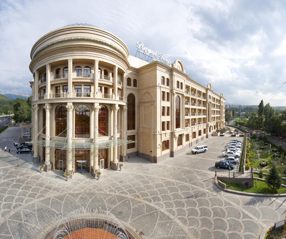 Отель Royal Tulip Almaty,