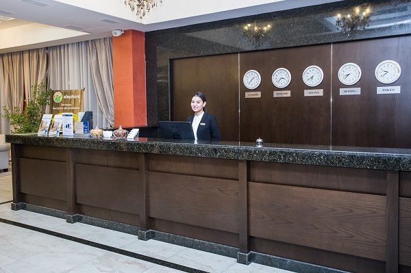 Отель Best Western Plus Atakent Park,стойка регистрации