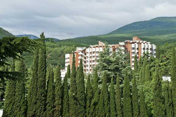 Санаторий Алушта (санаторий),Территория