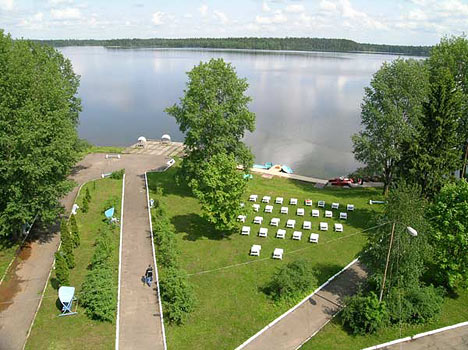 Отель Валдайские зори,Территория