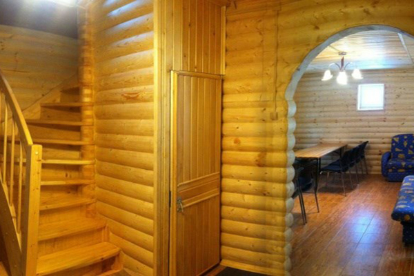 Лесной домик с тремя спальнями и СПА