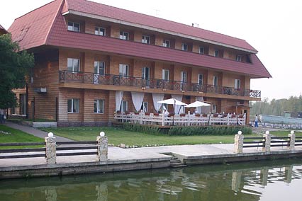 Загородный отель Медвежьи озера,Внешний вид
