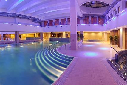 SPA-Отель Residence Hotel & SPA,Бассейн в Спа