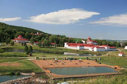 Санаторий Красноусольск,Вид со стороны озер