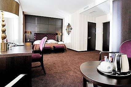 Отель Amberton Hotel ,Номер suite