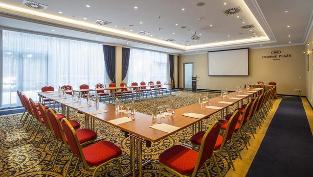 Отель Crowne Plaza Vilnius,конференц-зал